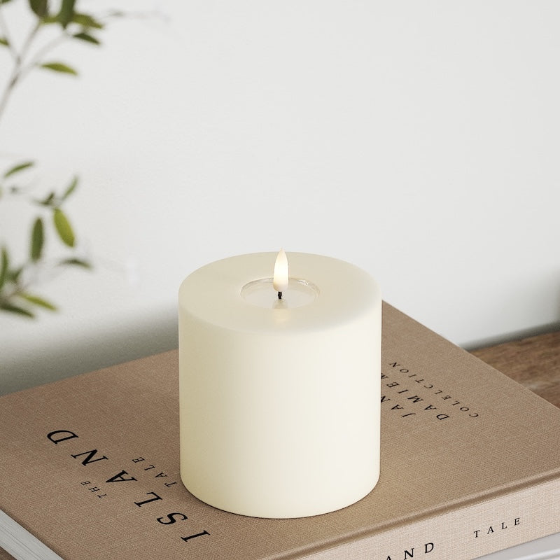 Deluxe Homeart LED Bloklys Ø 10 x 10 cm Cream