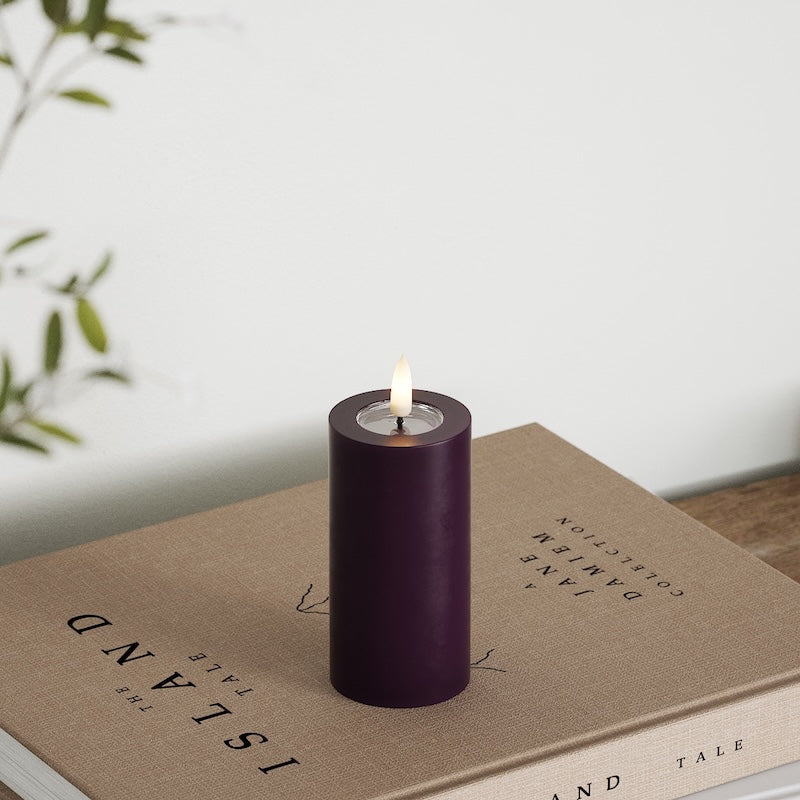 Deluxe Homeart LED Bloklys Ø 5 x 10 cm Mørkelilla