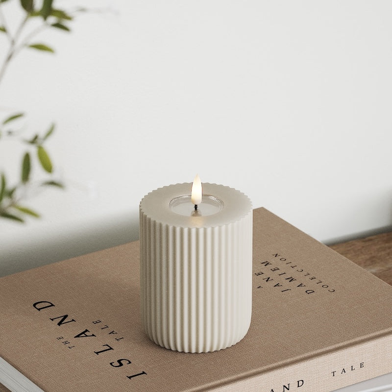 Deluxe Homeart Solid Stripe LED Bloklys Ø 8 X 10 Cm Sand