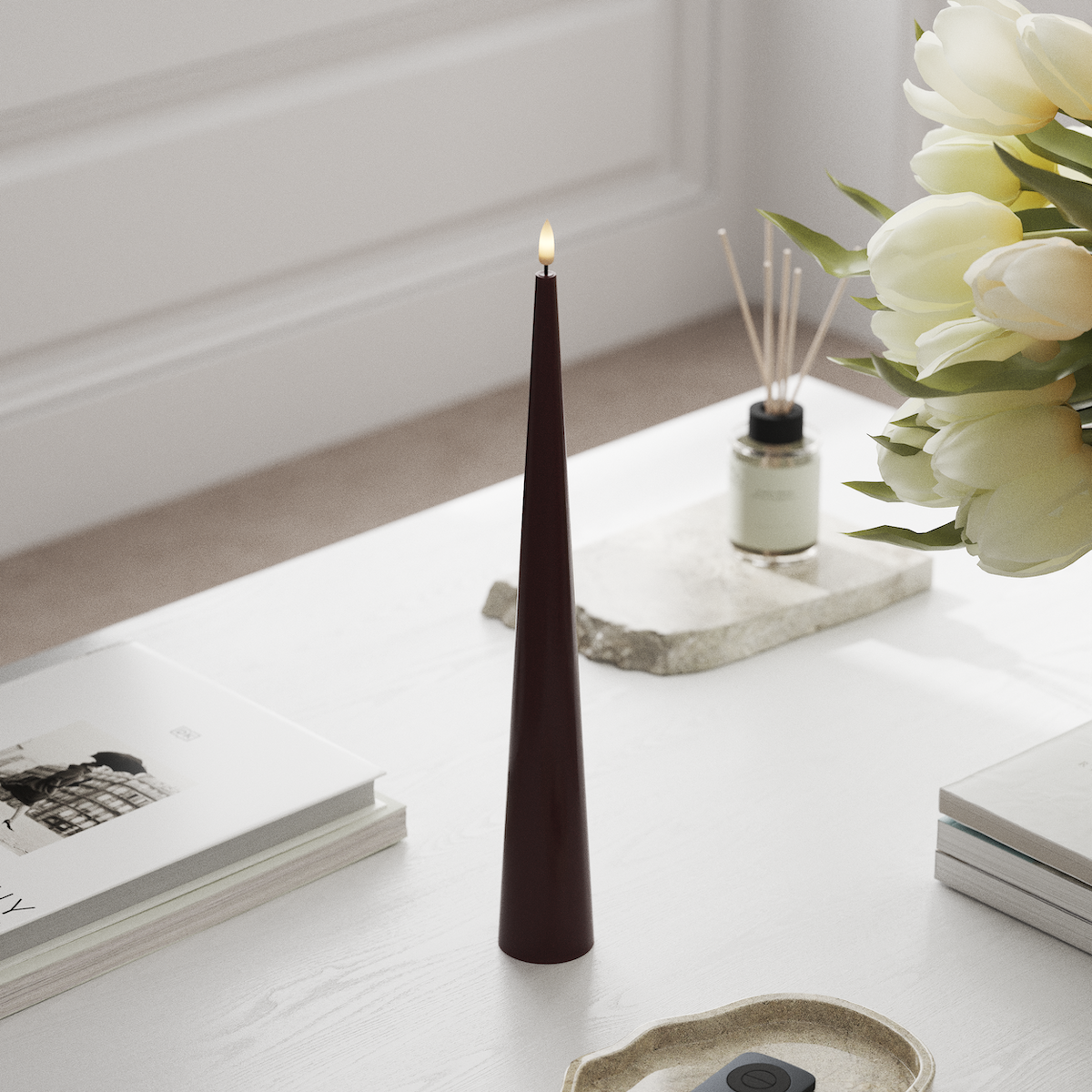 Deluxe Homeart Kegle lys D 5 x H 38 cm Bordeaux LED Keglelys 1